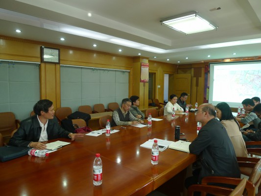 梁福根教授在会上发言