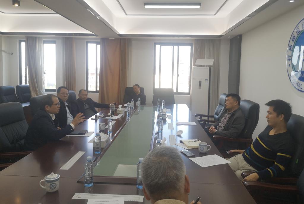 临桂新区管委和临桂区委领导到我校指导推进工作