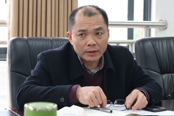 陈慕杰校长主持开题会议并讲话