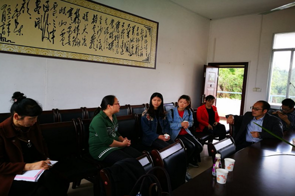 外语与旅游系到桂林市各县乡小学开展顶岗置换实习模式调研