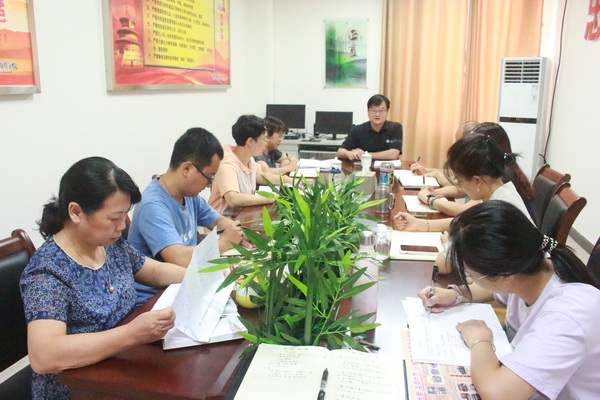 校领导指导纪检监察党支部学习贯彻习近平总书记在西藏考察期间重要讲话精神