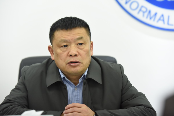 党委书记王源平主持会议并做总结讲话