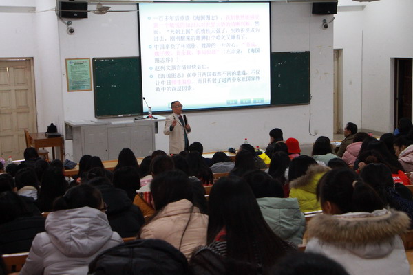 桂林电子科技大学硕士生导师张文教授到我校讲学